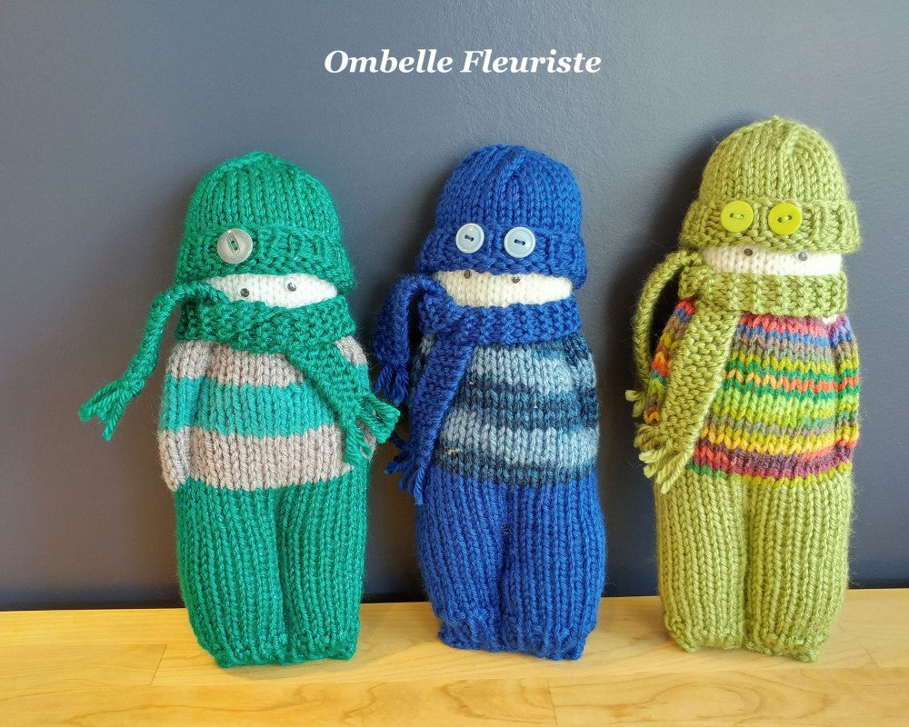 Trois belles petites peluches tricotés à la main