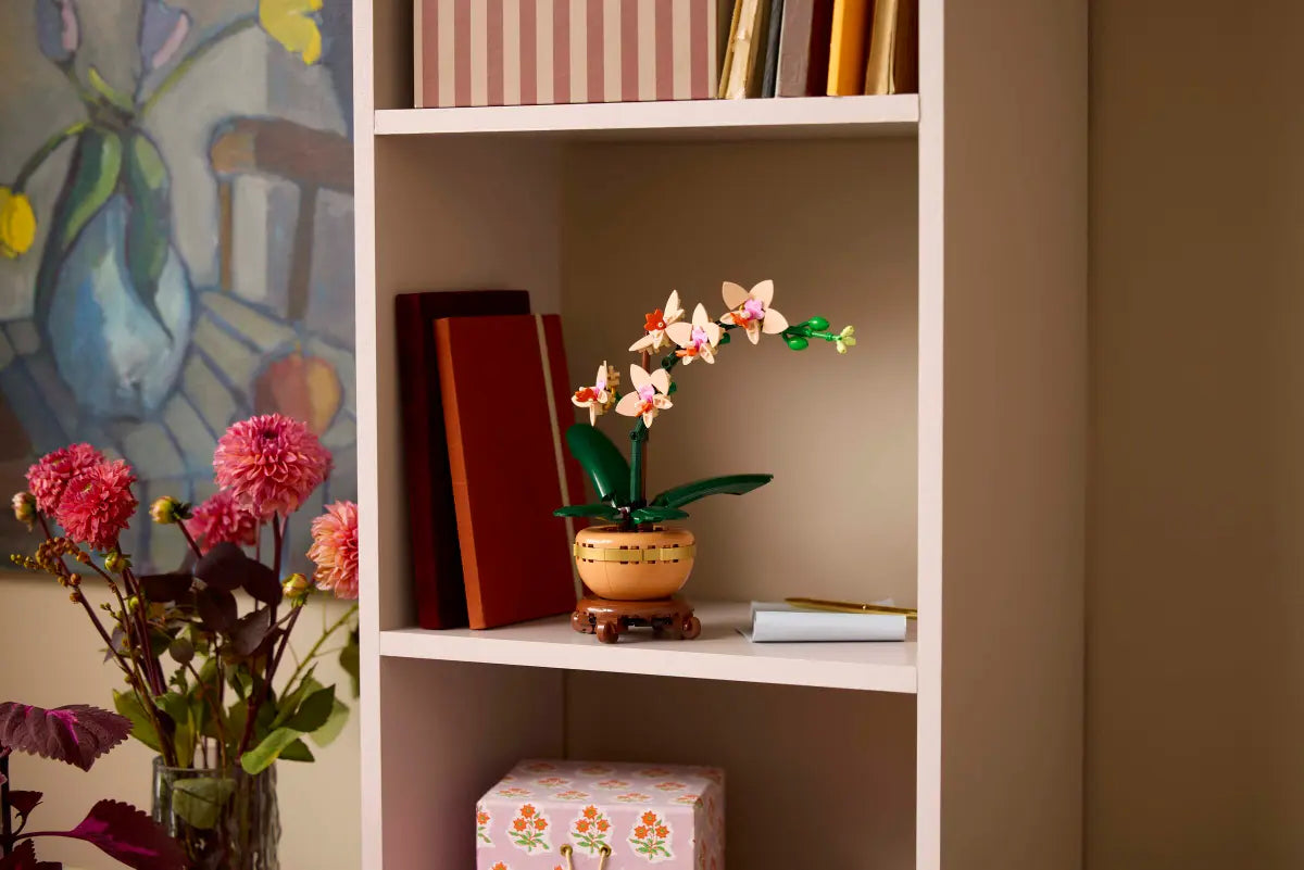 Mini orchidée sur étagère - Lego 10343