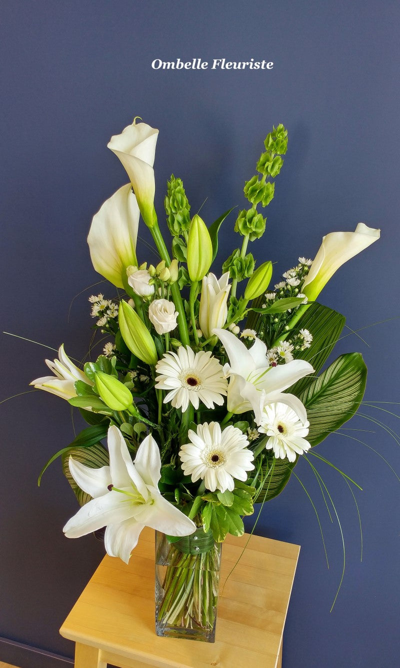 Bouquet funéraire avec lys calla gerbera aster