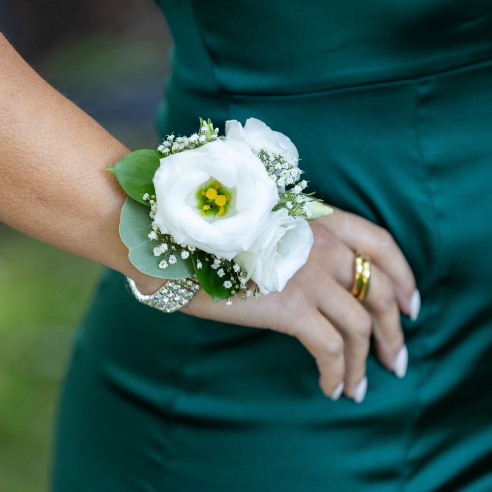 Bracelet blanc pour mariage poétique