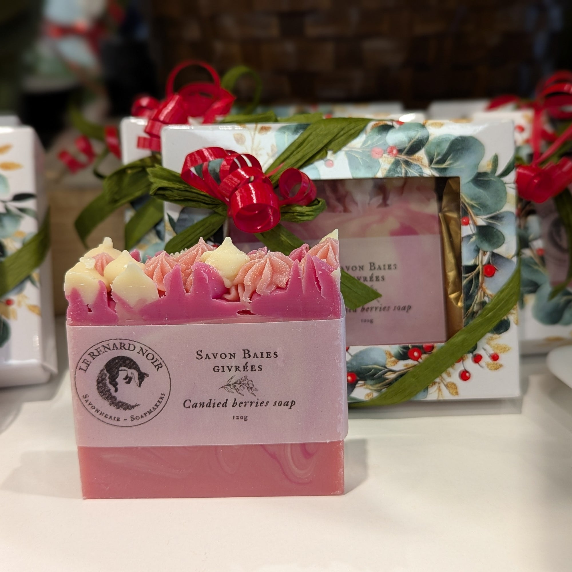 Savons artisanaux de Noël - Le Renard Noir (fabriqués au Québec)