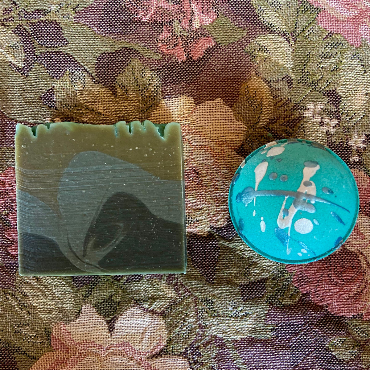 Duo savon artisanal et bombe de bain - Le Renard Noir (fabriqués au Québec)