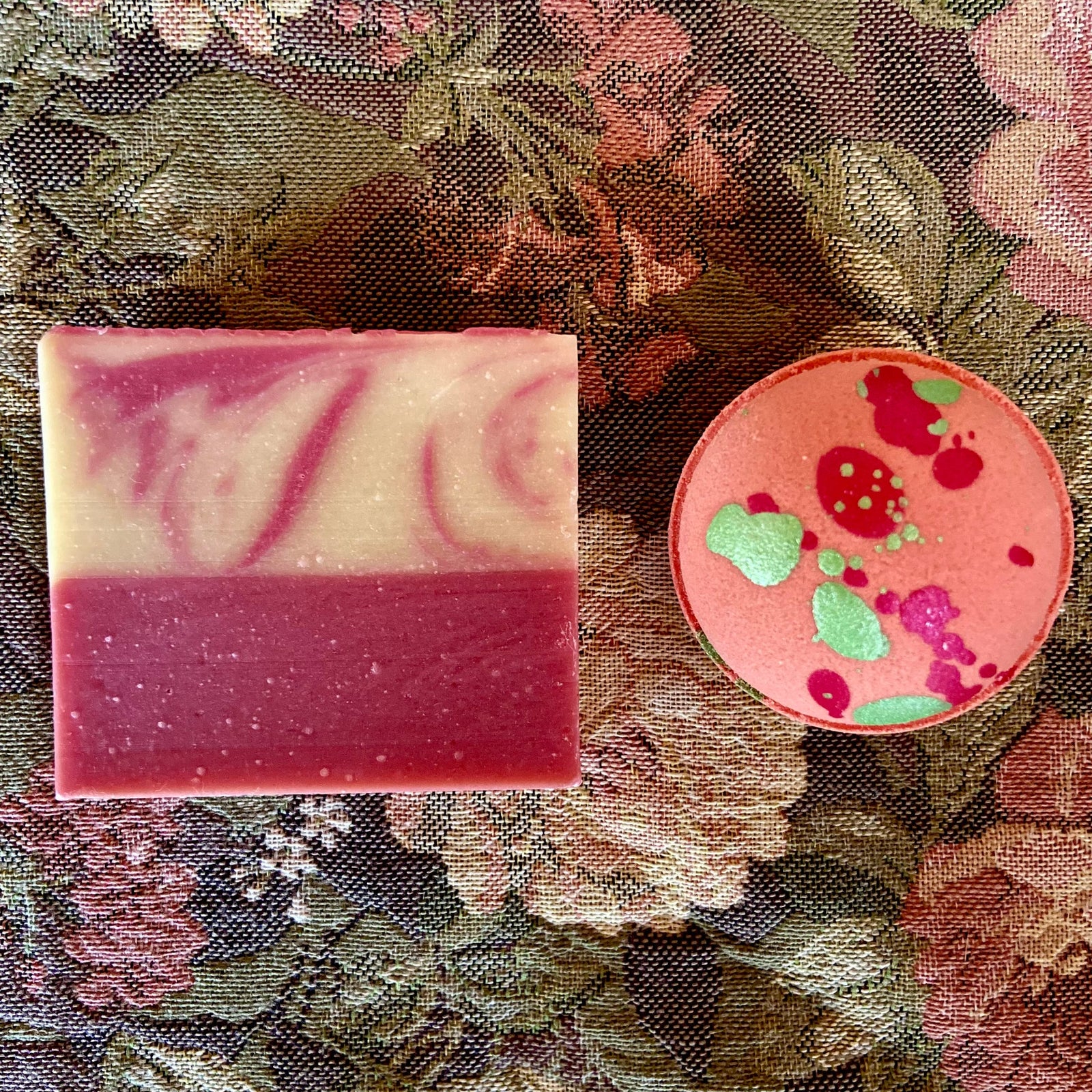 Duo savon artisanal et bombe de bain - Le Renard Noir (fabriqués au Québec)