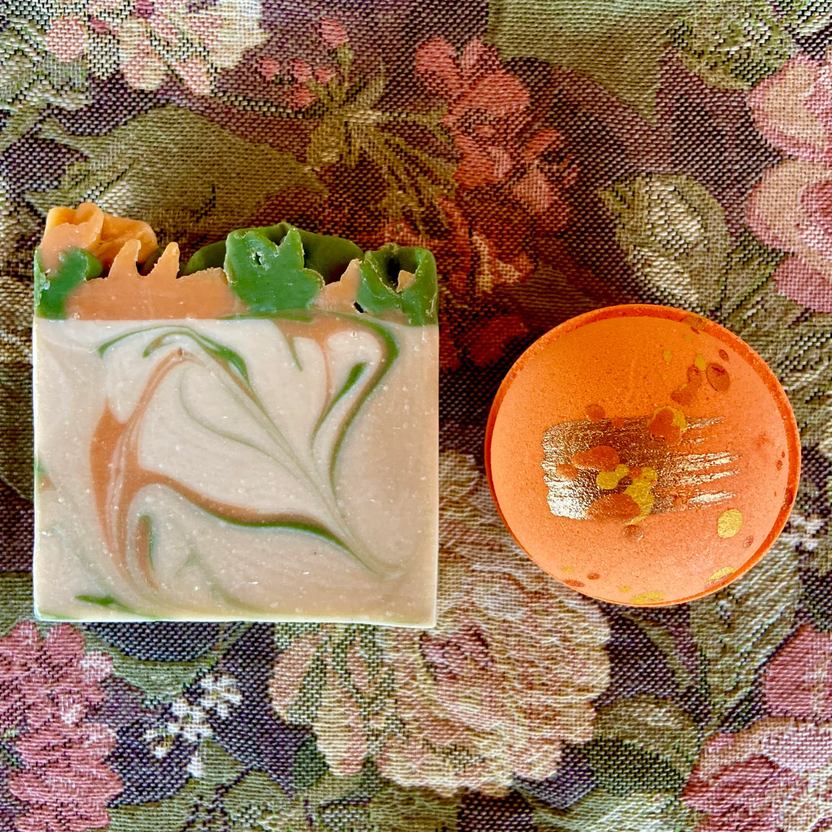 Duo savon artisanal et bombe de bain - Le Renard Noir (fabriqués au Québec)