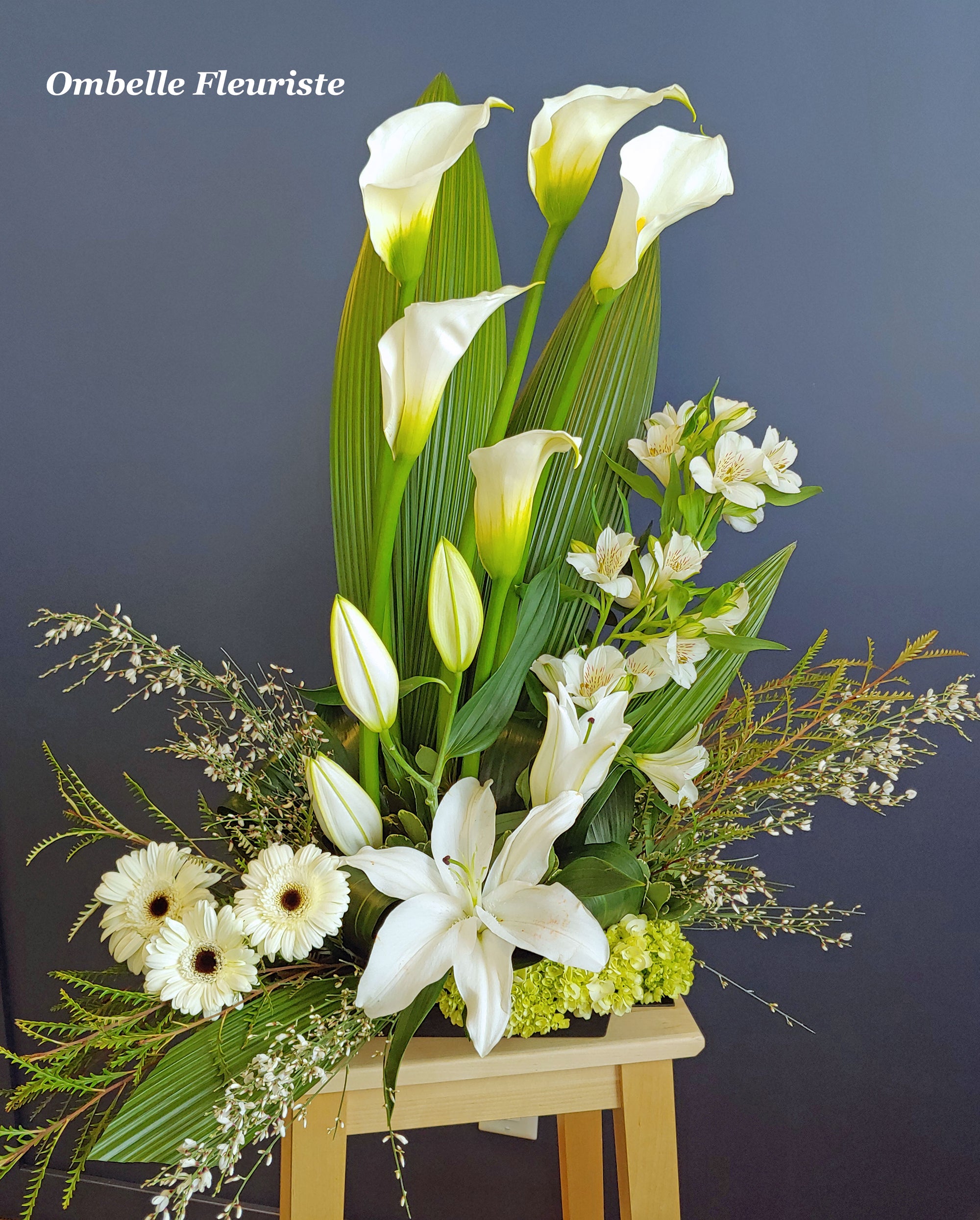 Ombelle Fleuriste - Arrangement Floral Funéraire - Symphonie - FCO-1009